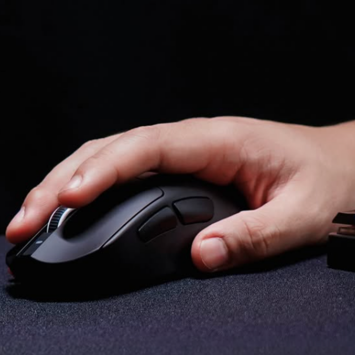 DPI とポーリング レート: ゲーミング マウスではそれらは本当に重要